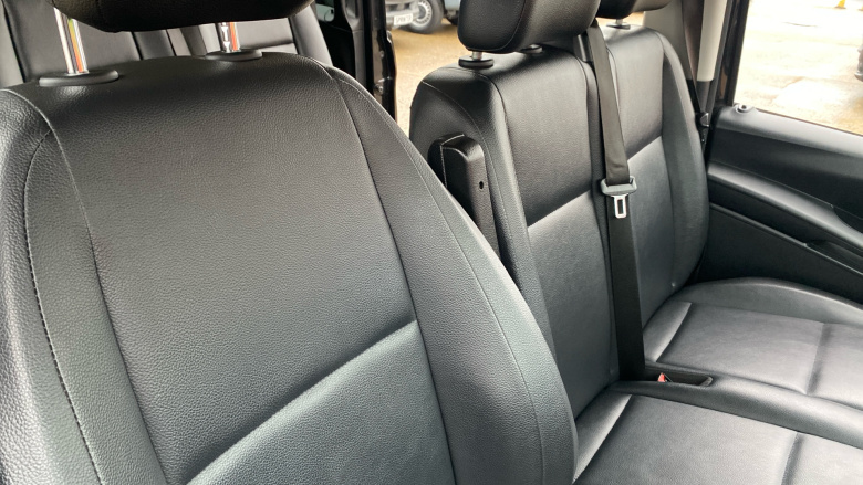 Mercedes-Benz Vito Tourer L3 Diesel Rwd 114 CDI Select 9-Seater 9G-Tronic